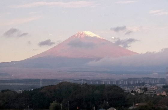 Christian Speck attends the 3R Symposium in Japan, has spectacular view of Mount Fuji from his hotel