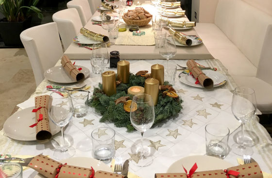 Christmas dinner 2018 at Christian Speck's home . . . a set table awaits the guests