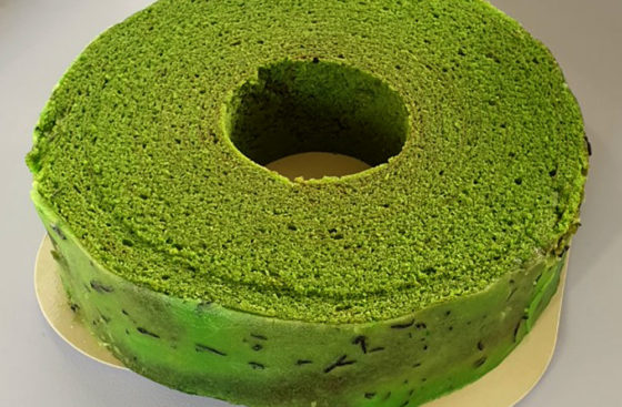 Yasunori Noguchi and Christian Specks's birthdays take the cake, featuring traditional German cake (Baumkuchen) with matcha tea for a Japanese’s twist!